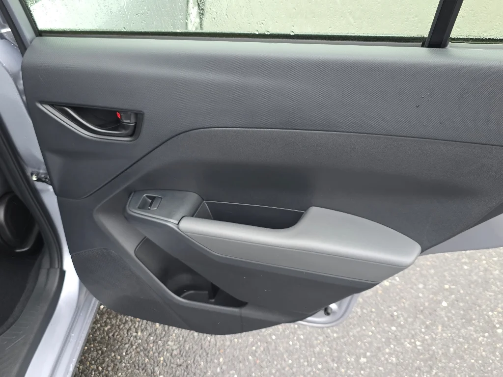 Used 2024 Ice Silver Metallic Subaru  image 24
