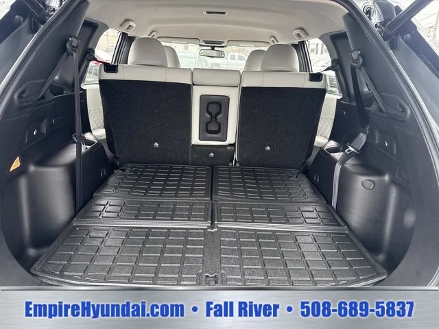 Used 2024  Mitsubishi SEL image 7