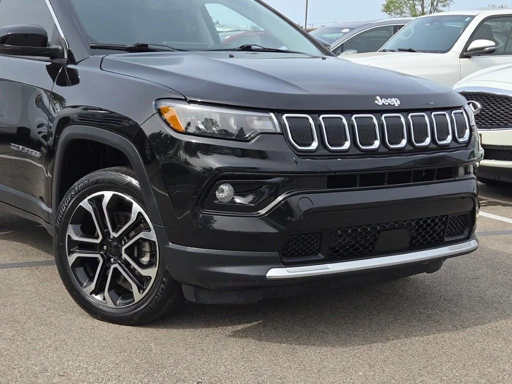 Used 2022 Black Jeep Limited image 2