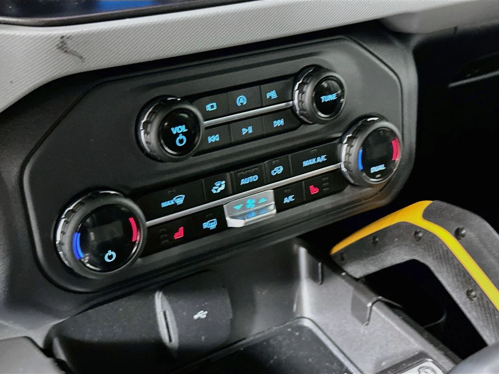 Used 2023 Area 51 Ford Badlands image 17