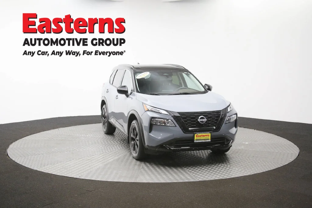 Used 2023 Gray Nissan SV image 47