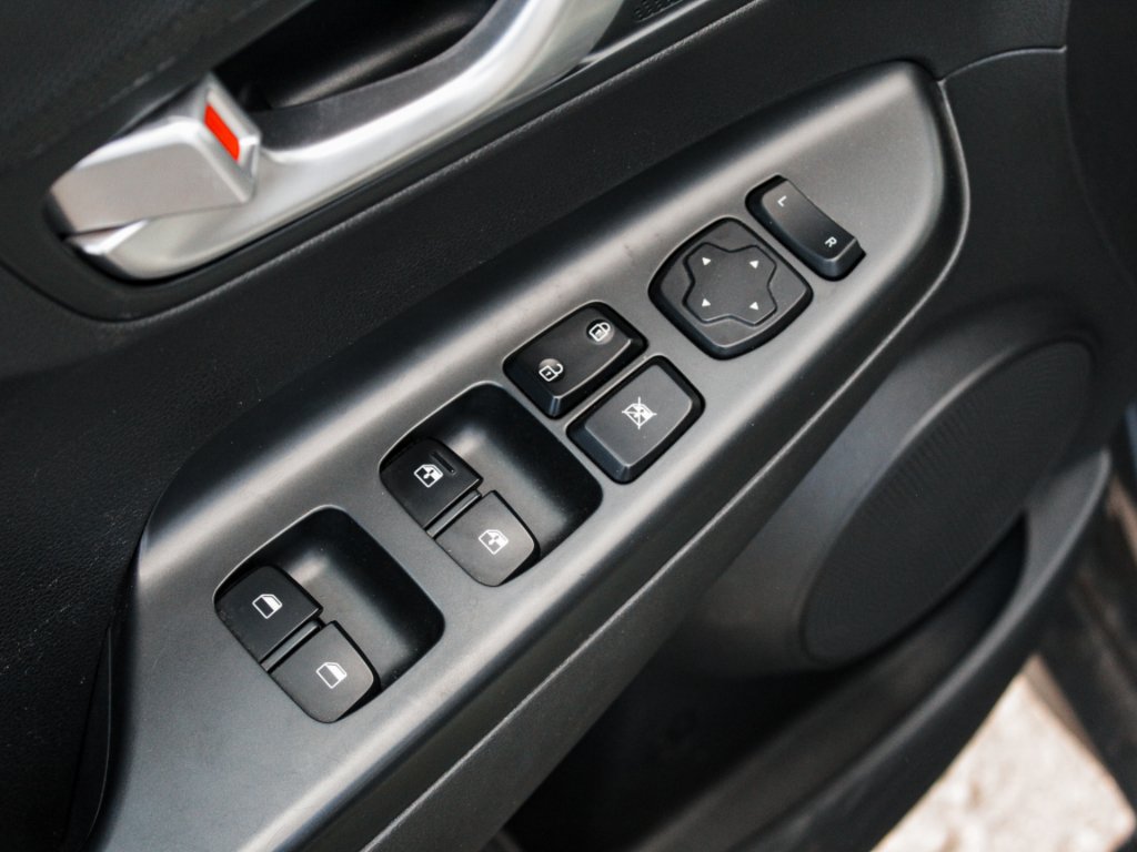 Used 2023 Ecotronic Gray Hyundai SEL image 9