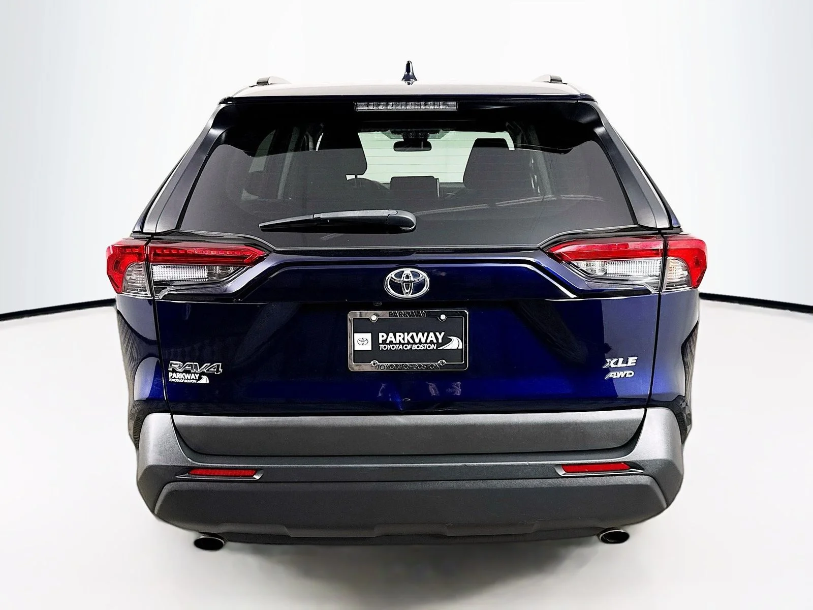 Used 2020 Blue Toyota XLE image 6