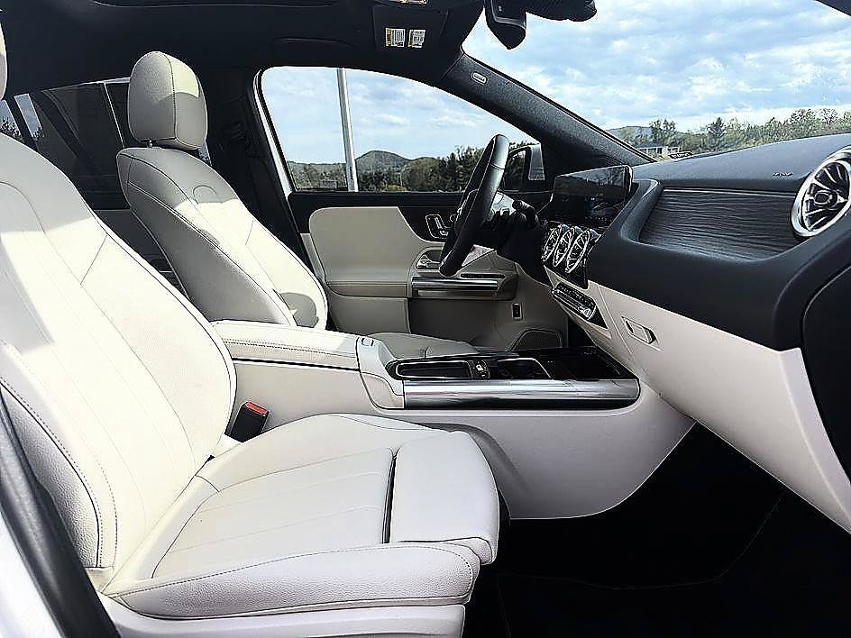 Used 2026 Polar White Mercedes-Benz GLA 250 image 13