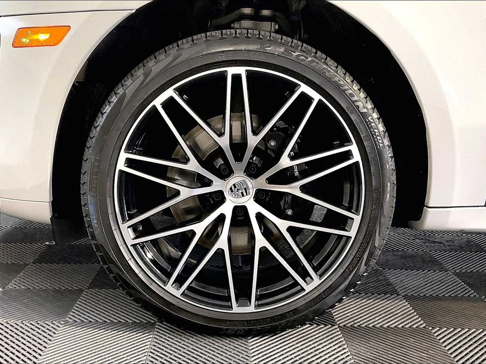 Certified Used 2024 Chalk Porsche S image 11
