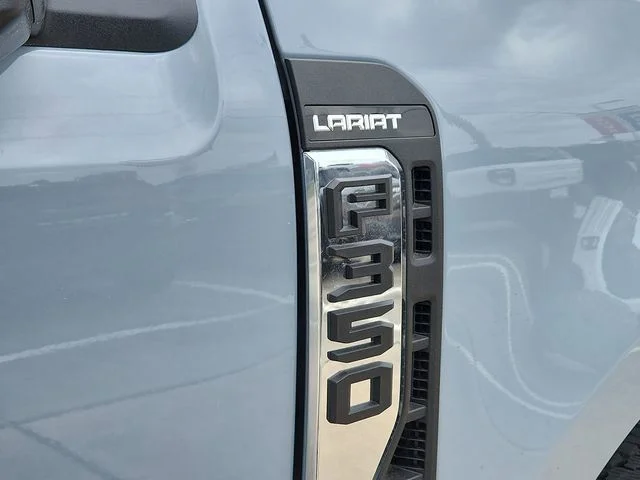 New 2026 Glacier Gray Metallic Tri-Coat Ford Lariat image 13