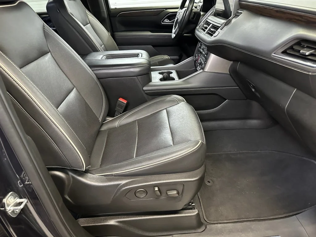 2024 Chevrolet Suburban Premier - Photo 36