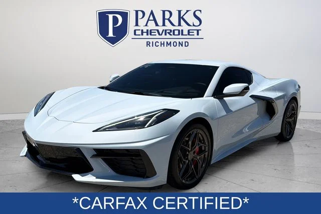 Used 2024 White Chevrolet Stingray image 3