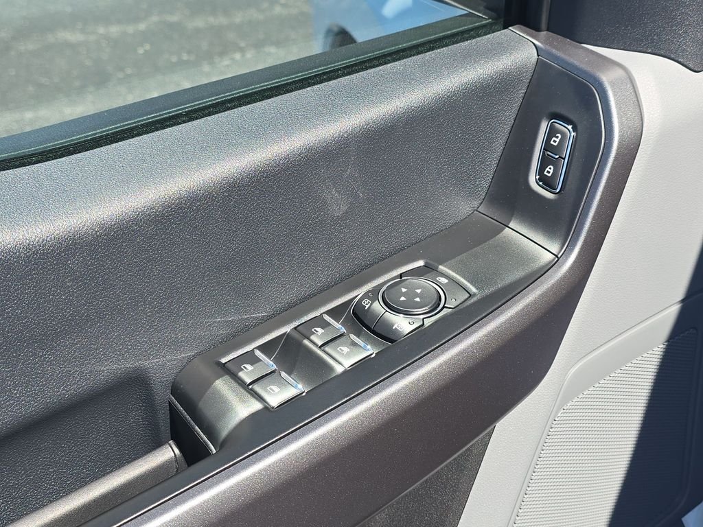 2026 Ford F-350 Super Duty XL - Photo 13