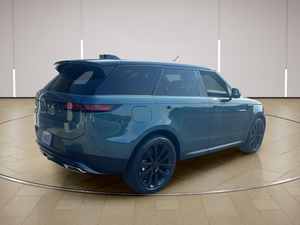 New 2026 Green Land Rover SE image 7