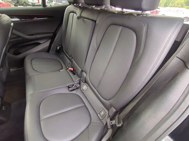 Used 2022 Black BMW sDrive28i image 29
