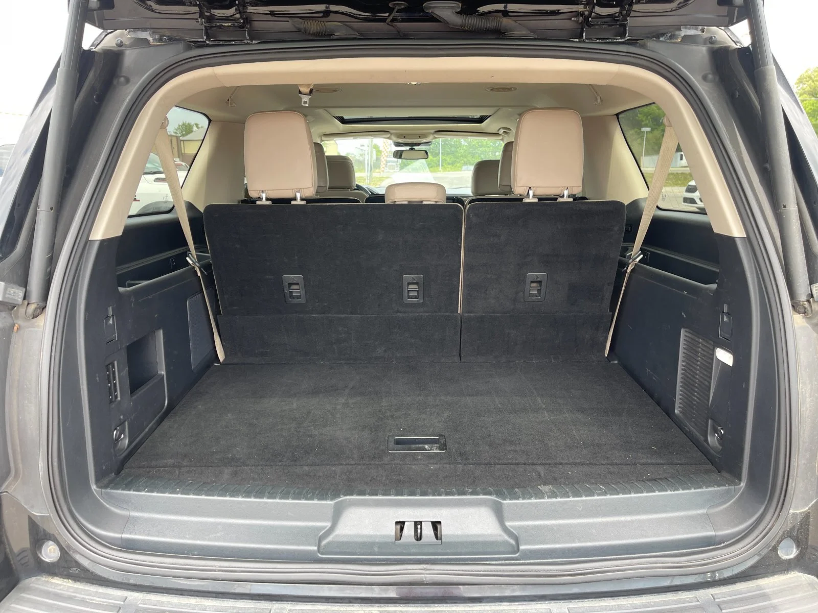 Used 2024 Black Ford Limited image 18