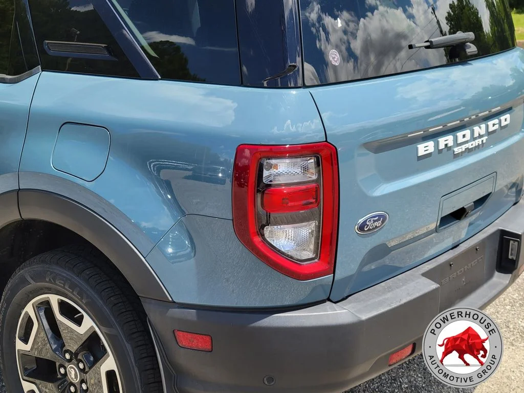 Used 2023 Blue Ford Outer Banks image 12