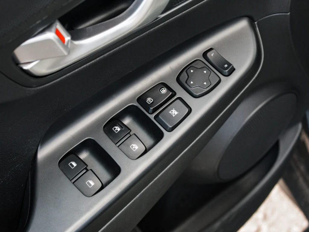 Used 2023 Ecotronic Gray Hyundai SEL image 9