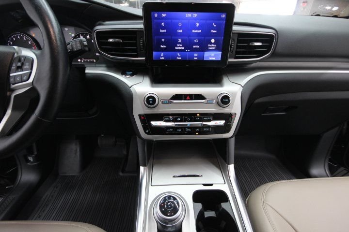 Used 2022 Black Ford XLT image 21