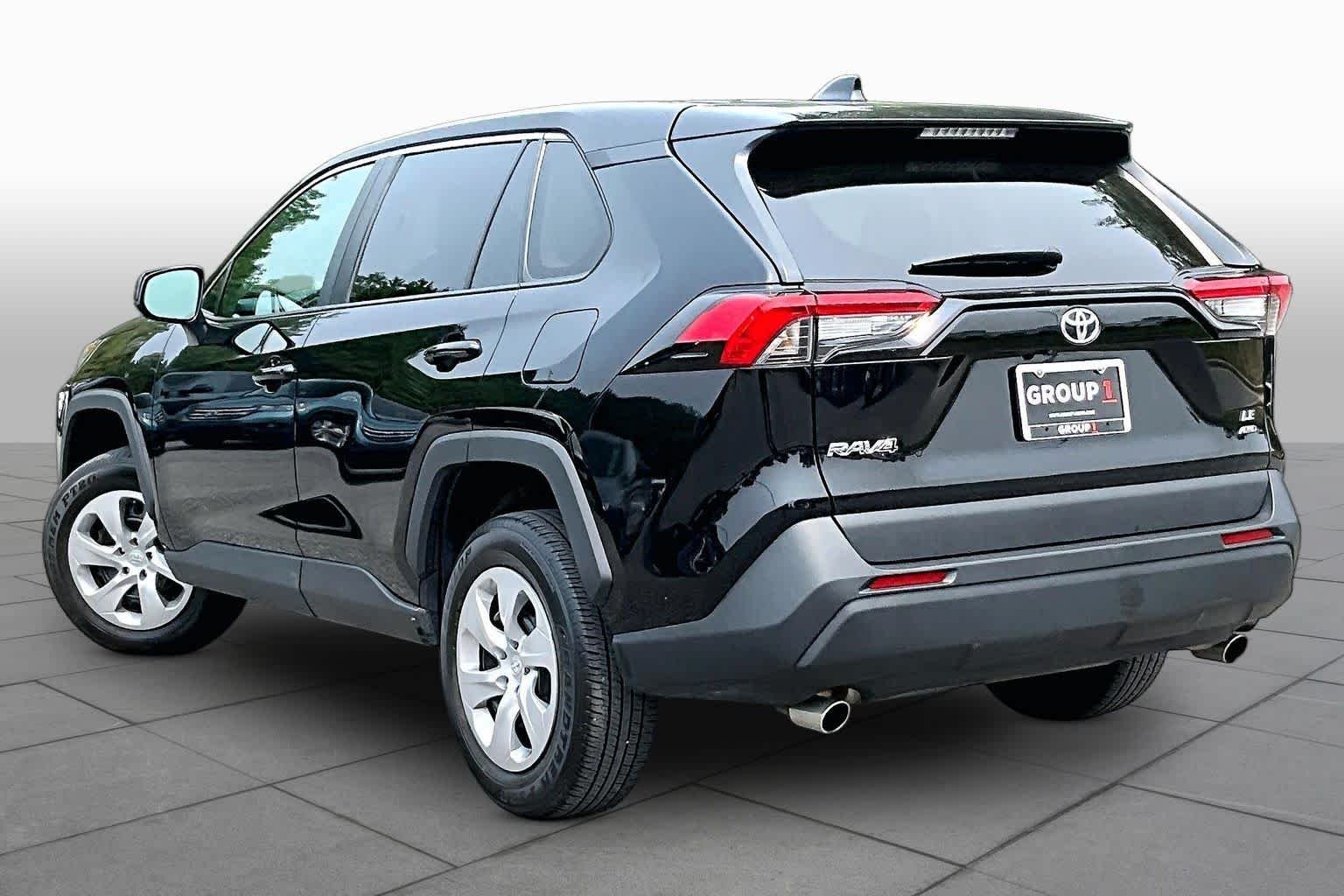 Used 2023 Midnight Black Metallic Toyota LE image 12