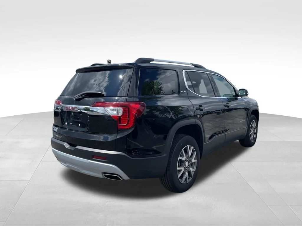 Used 2023 Black GMC SLE image 5