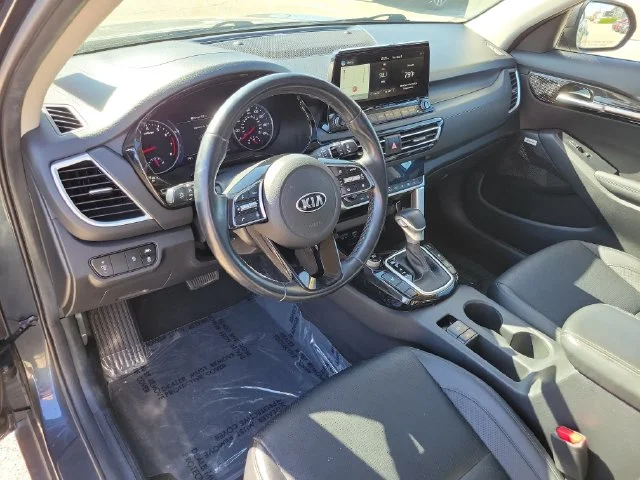 Used 2021 Gray Kia SX image 18