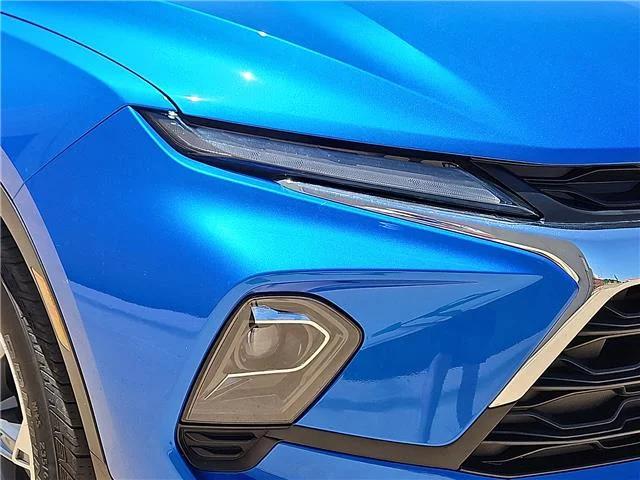 Used 2024 Blue Chevrolet LT w/2LT Front-Wheel Drive image 6
