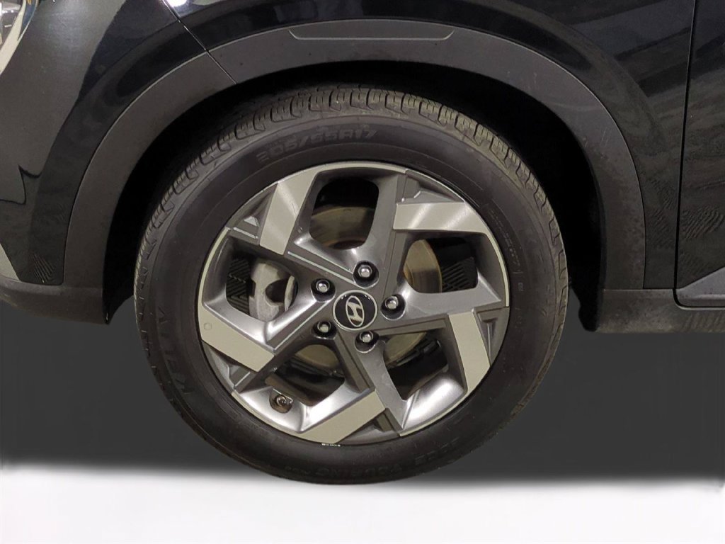 2025 Hyundai Venue SEL - Photo 13