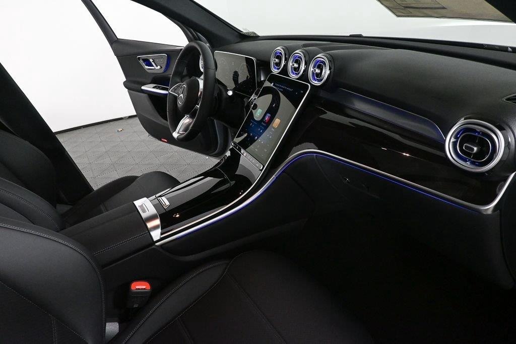 New 2026 Cirrus Silver Metallic Mercedes-Benz GLC 300 image 24