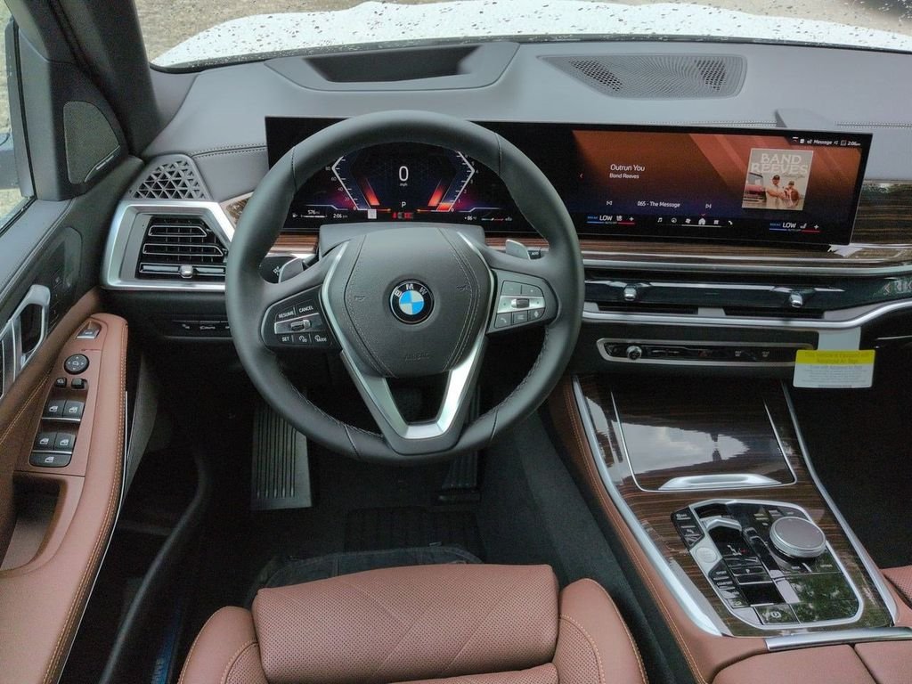 New 2026 Alpine White BMW xDrive40i image 16