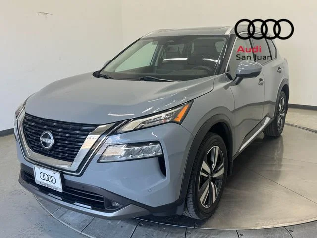 Used 2022 Gray Nissan SL image 3