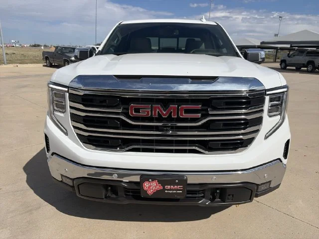 New 2026 White GMC SLT image 9