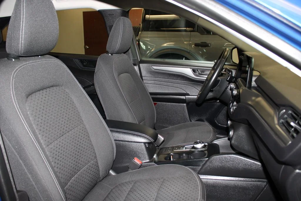 Certified Used 2023 Atlas Blue Metallic Ford Active image 56