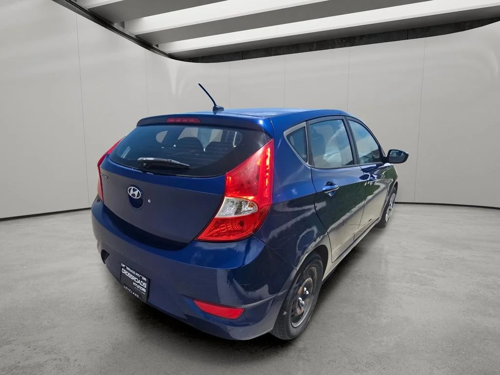 Used 2017 Pacific Blue Pearl Hyundai SE image 5