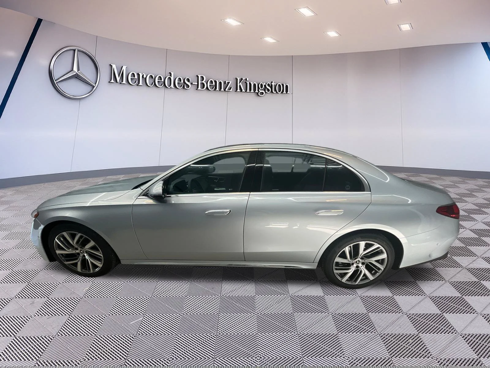 New 2027 Silver Mercedes-Benz E 350 image 8