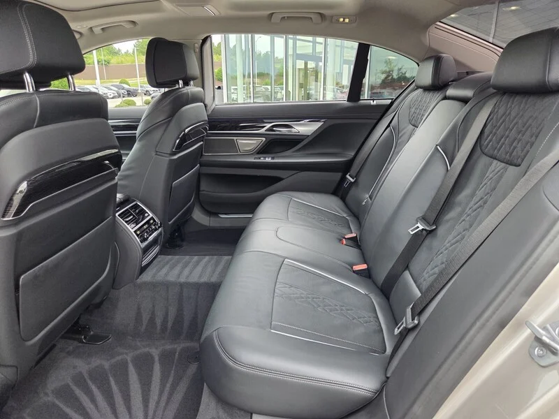 Used 2022 Silver Metallic BMW 750I XDRIVE SEDAN image 14