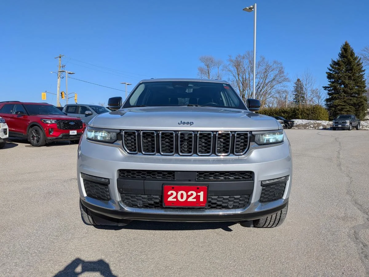 Used 2021 Silver Jeep Limited image 2