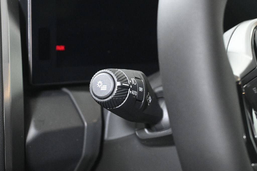 Used 2026 Gray Metallic BMW 30 xDrive image 26