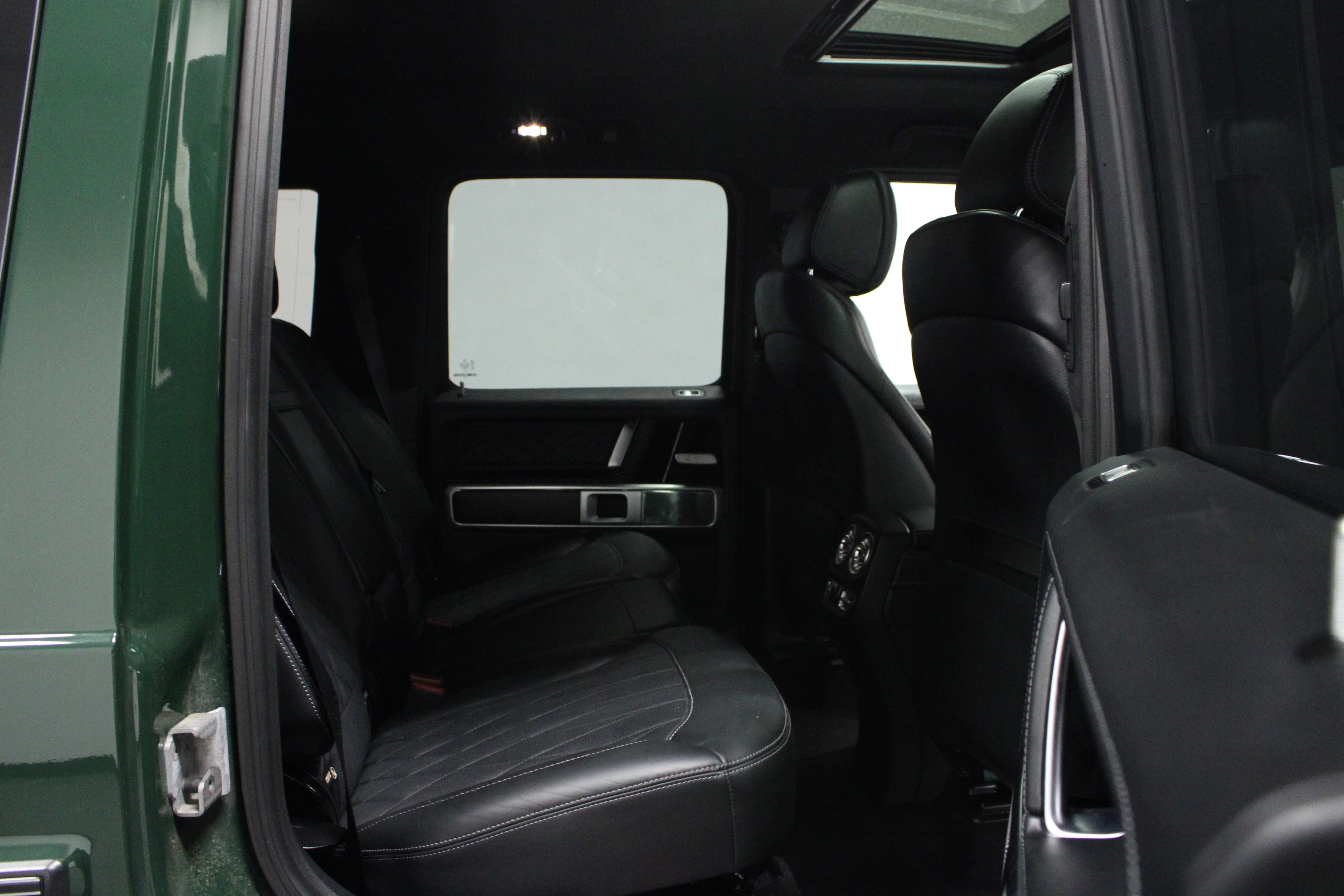 Used 2023 MANUFAKTUR Deep Green Mercedes-Benz G 550 image 15