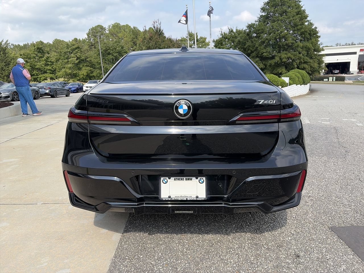 Used 2023 Black Sapphire Metallic BMW 740i image 12