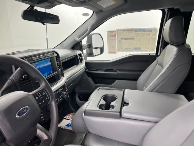 2024 Ford F-450 Super Duty Chassis Cab XL - Photo 20