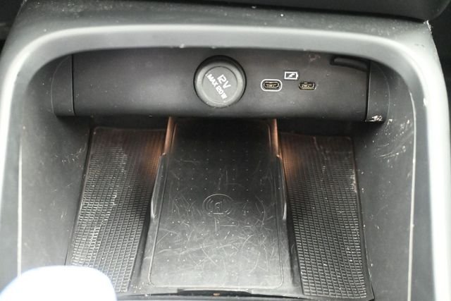 Used 2023  Volvo Ultimate image 22