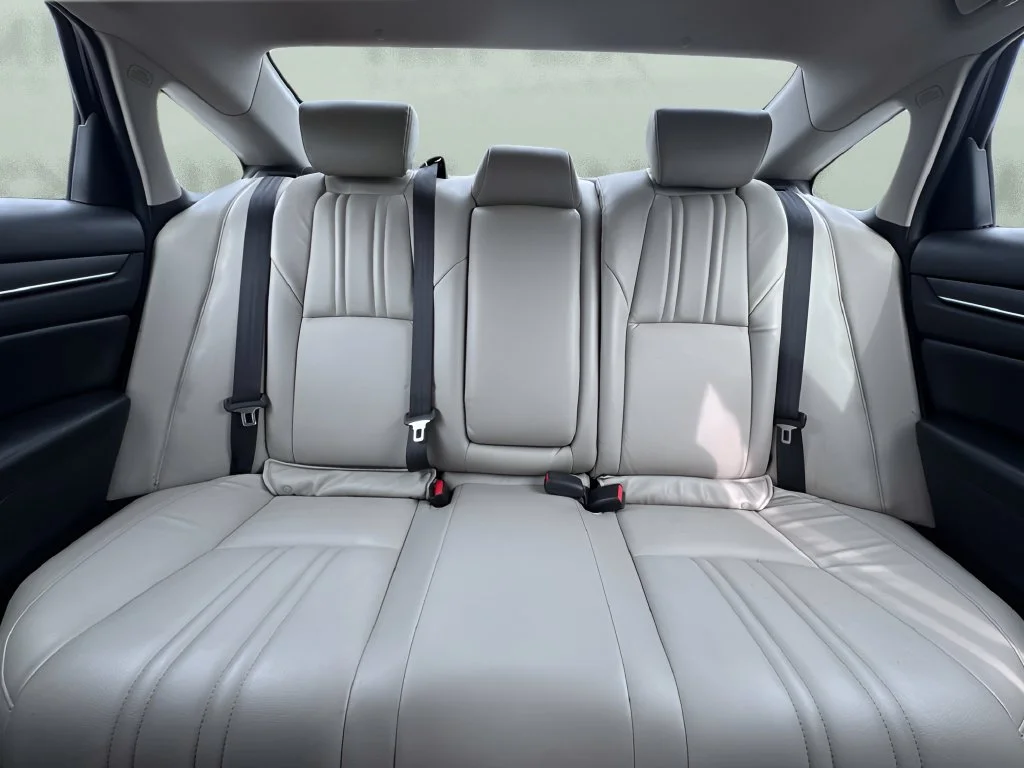 Used 2019  Honda EX image 12