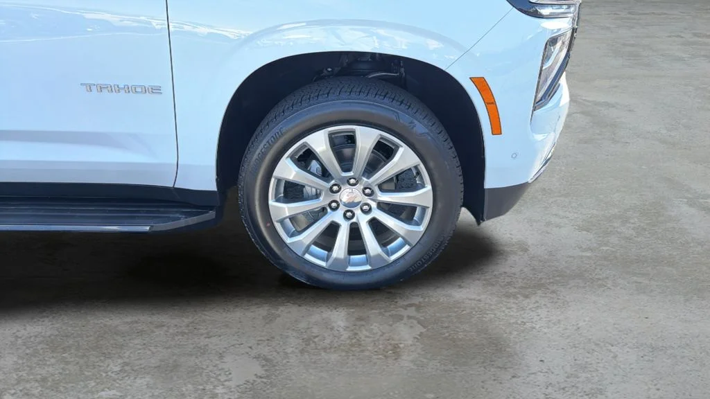 New 2026 White Chevrolet Premier image 31