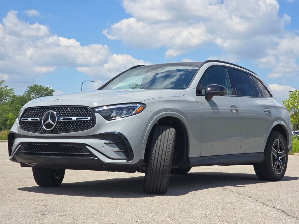 Used 2026 Alpine Grey Mercedes-Benz GLC 300 image 14