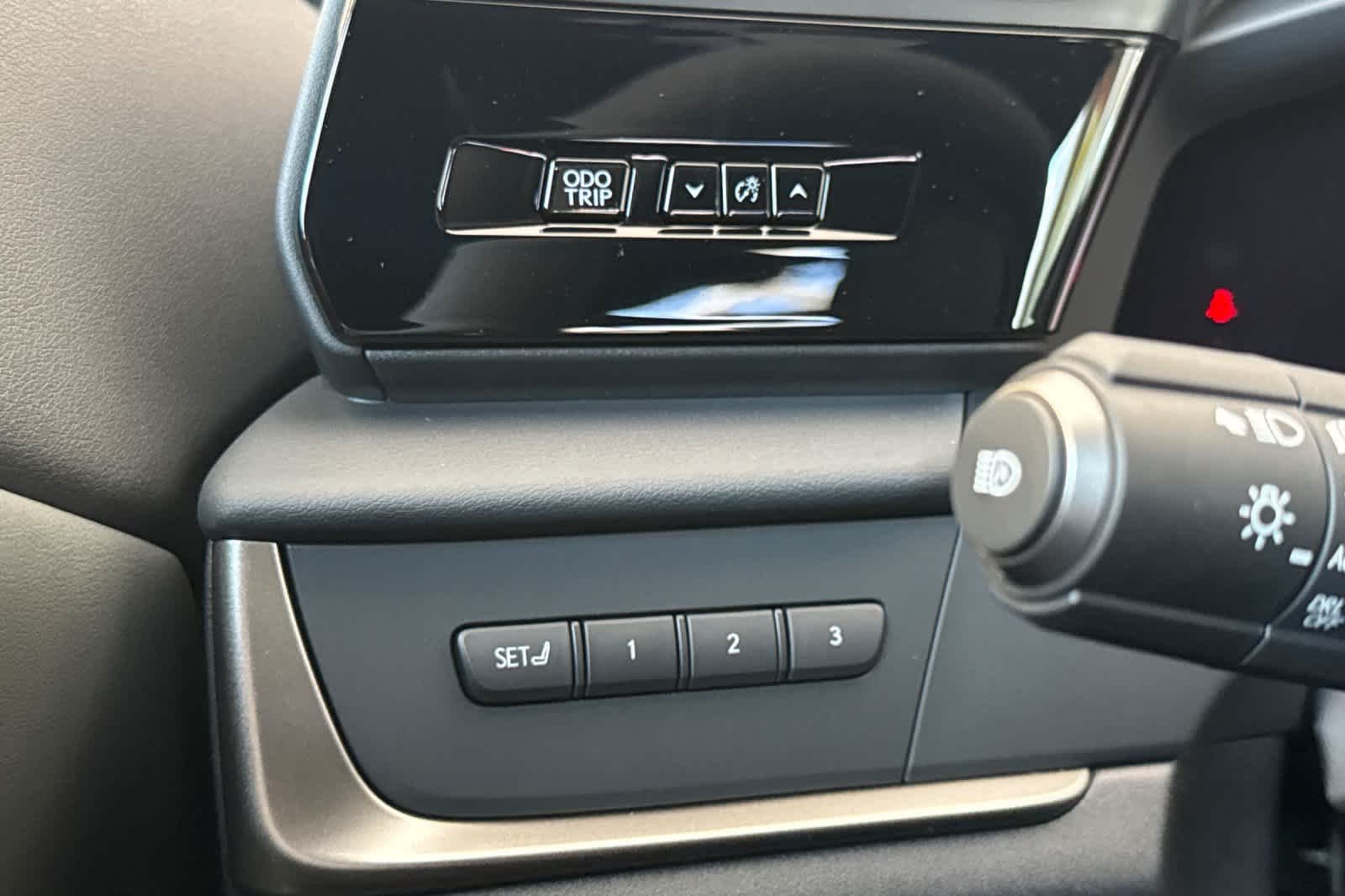 New 2026 Oxygen White Lexus  450e PREMIUM AWD image 29