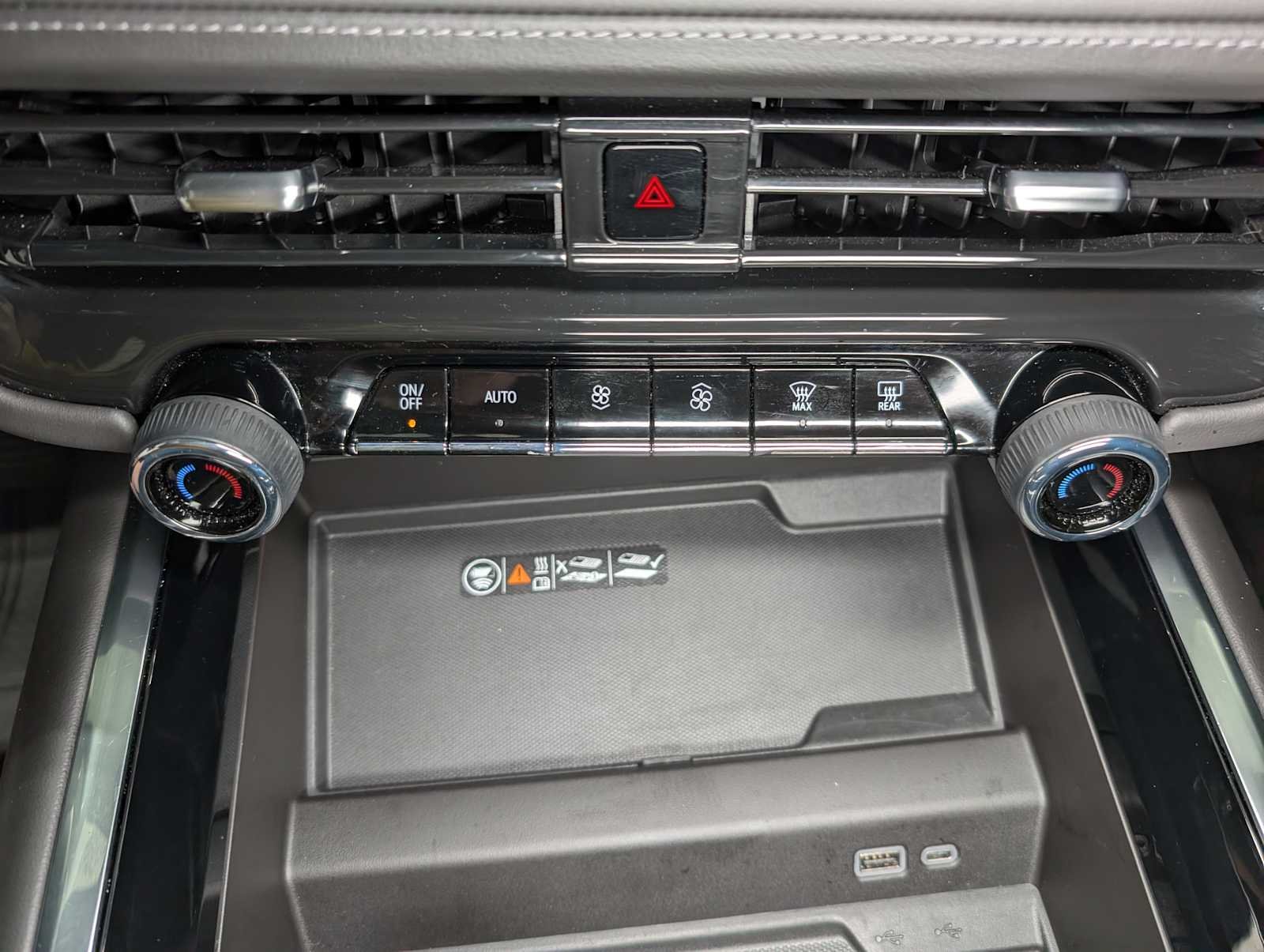 2025 Chevrolet Tahoe Z71 - Photo 33