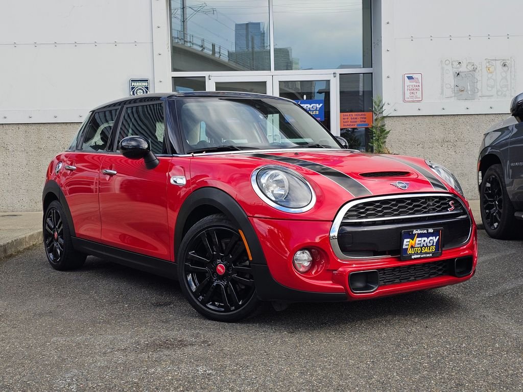 Used 2019 MINI Hardtop 4 Door S with VIN WMWXU3C57K2H86771 for sale in North Bend, WA