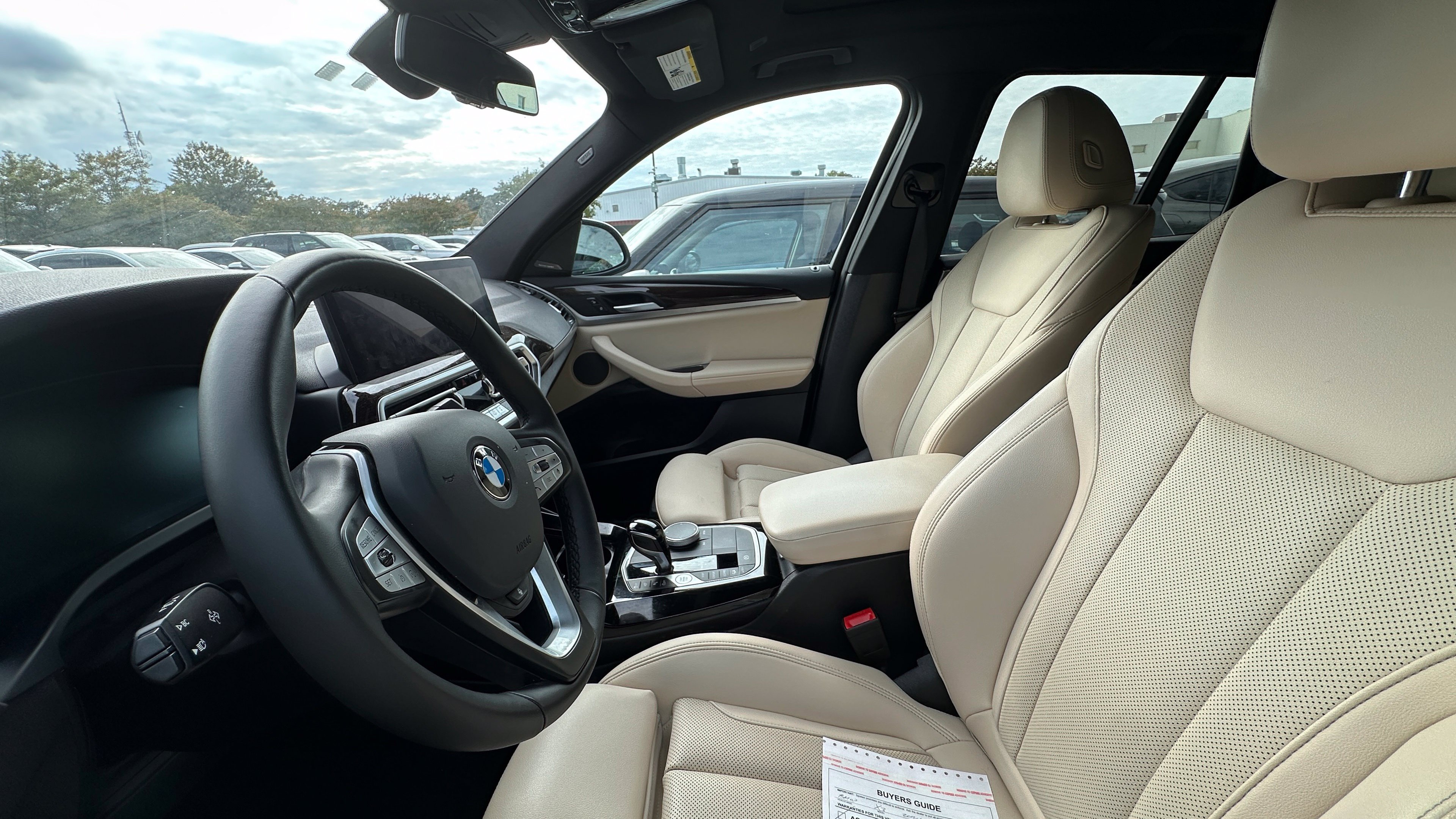 Used 2024 Black Sapphire Metallic BMW xDrive30i image 10