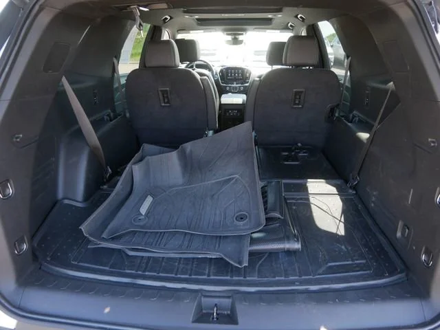 2023 Chevrolet Traverse 3LT - Photo 18