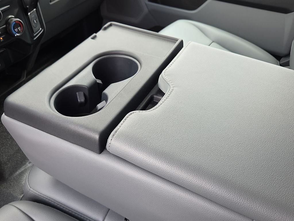 New 2025 Oxford White Ford F-350® XL image 25