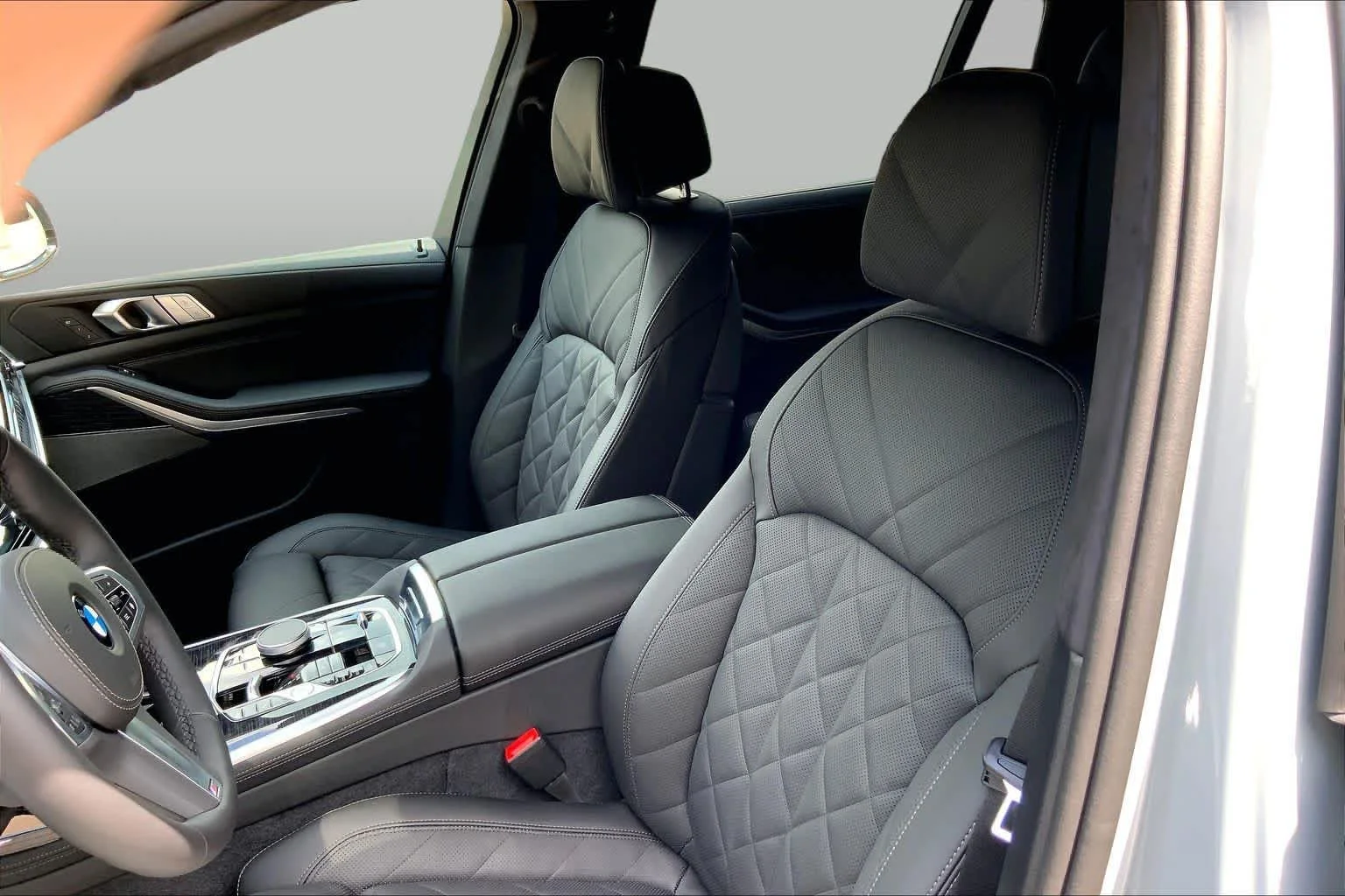 New 2027 Brooklyn Grey Metallic BMW xDrive40i image 9