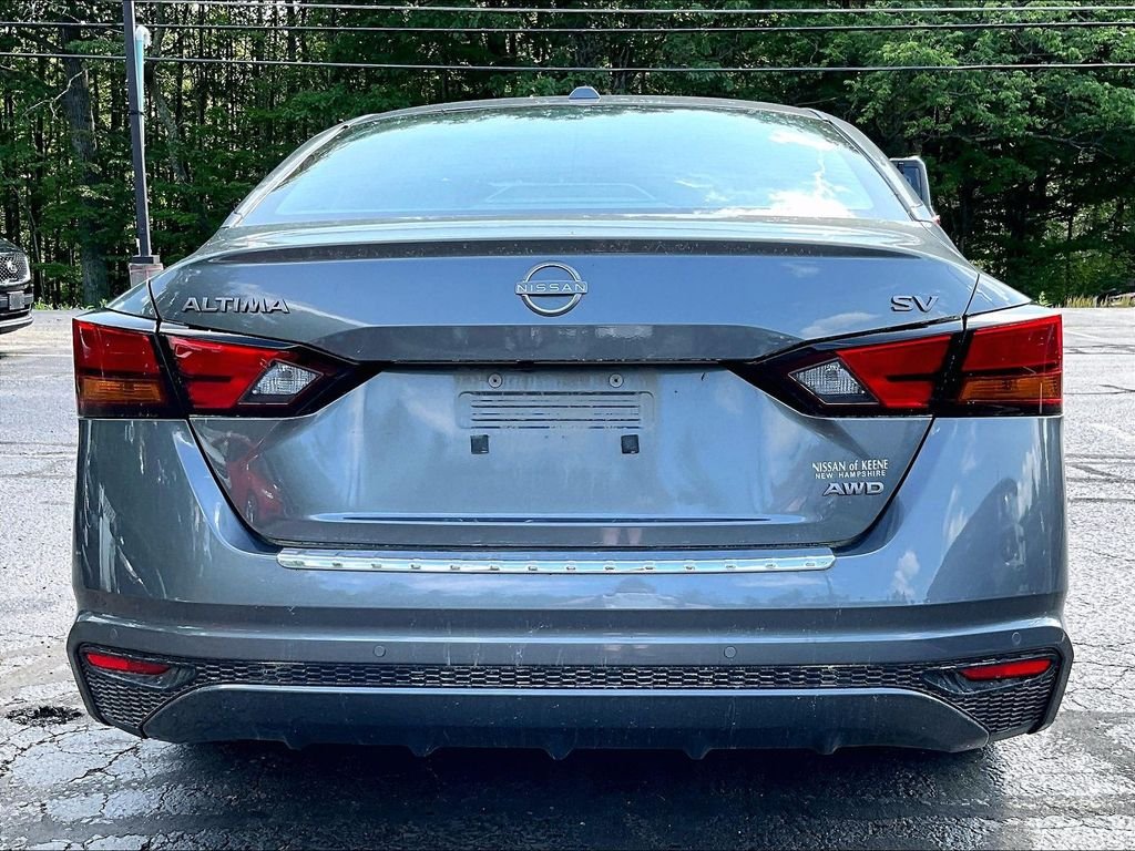 Used 2023 Gray Nissan 2.5 SV image 5