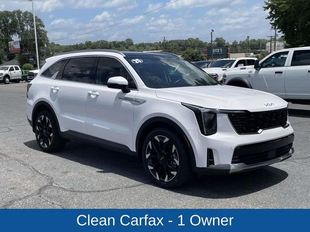 Used 2025 White Kia EX image 2